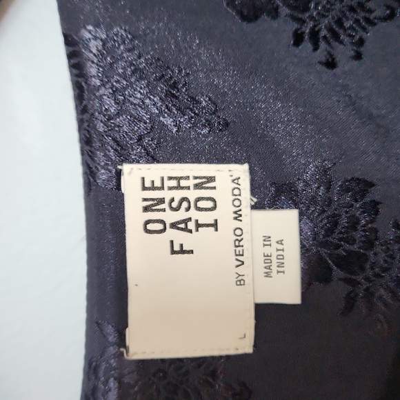 Navy Blue jacquard pull on blouse - Picture 3 of 4